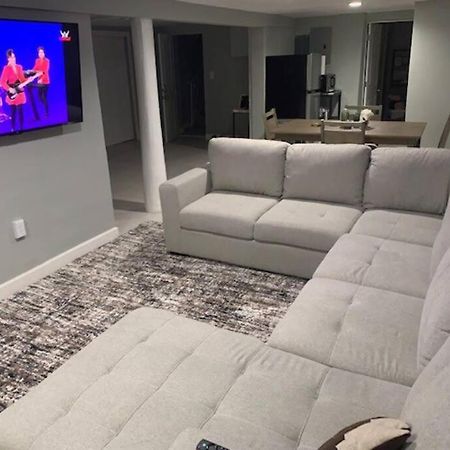 Stylish Basement Studio In Central El Paso - Very Spacious ภายนอก รูปภาพ