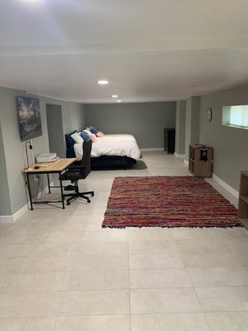 Stylish Basement Studio In Central El Paso - Very Spacious ภายนอก รูปภาพ