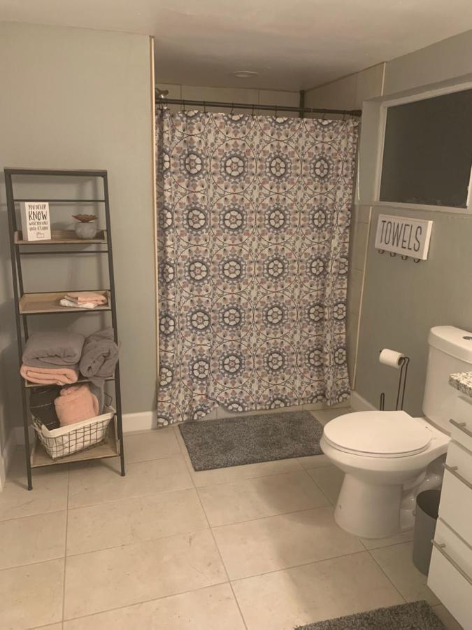 Stylish Basement Studio In Central El Paso - Very Spacious ภายนอก รูปภาพ