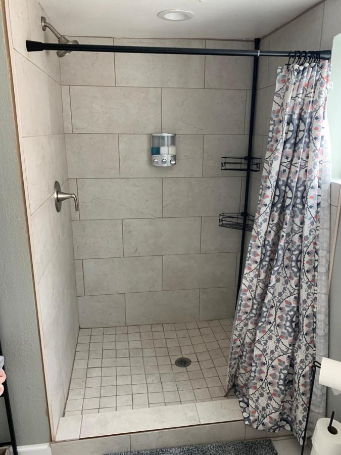 Stylish Basement Studio In Central El Paso - Very Spacious ภายนอก รูปภาพ