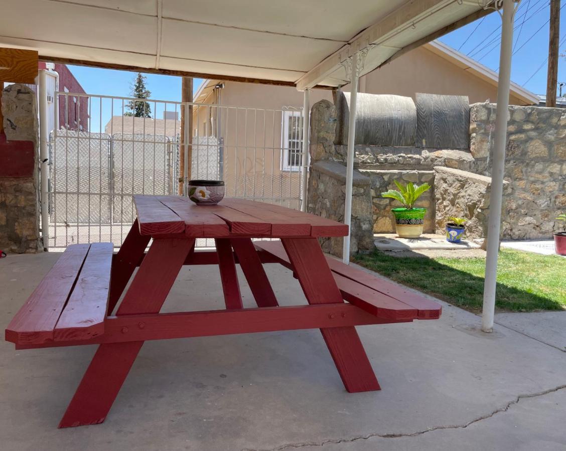 Stylish Basement Studio In Central El Paso - Very Spacious ภายนอก รูปภาพ